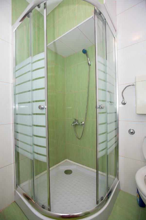 Apartmani Cindric Karlobag Extérieur photo