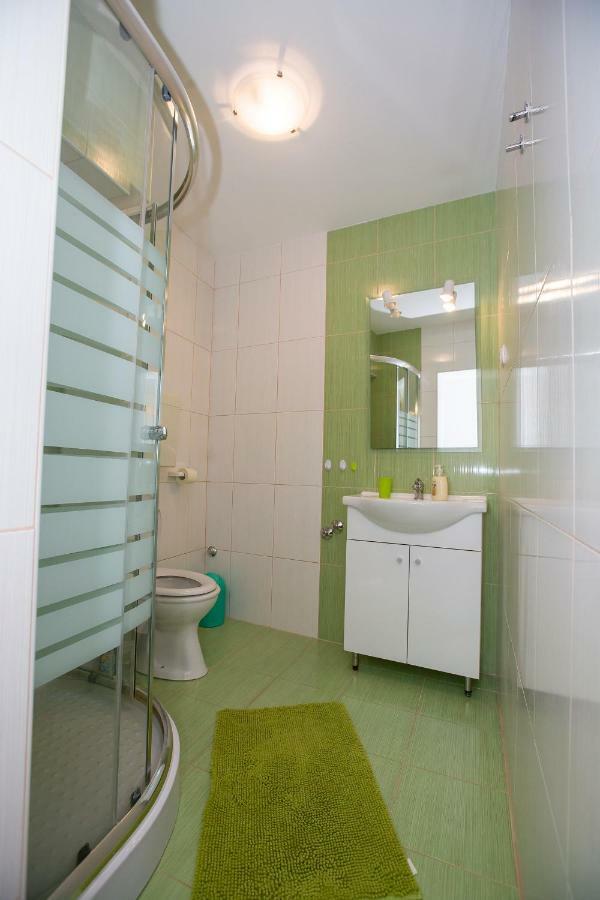 Apartmani Cindric Karlobag Extérieur photo